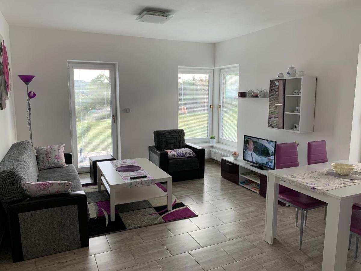 Apartmany Na Rozcesti Lomnice nad Popelkou ภายนอก รูปภาพ