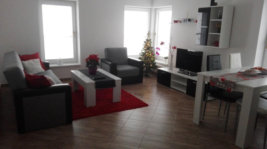 Apartmany Na Rozcesti Lomnice nad Popelkou ภายนอก รูปภาพ