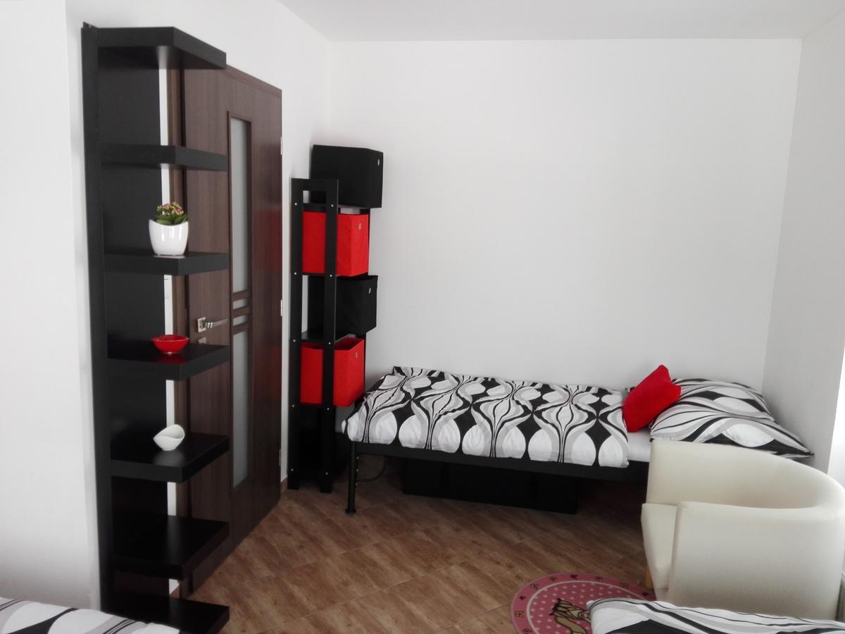 Apartmany Na Rozcesti Lomnice nad Popelkou ภายนอก รูปภาพ