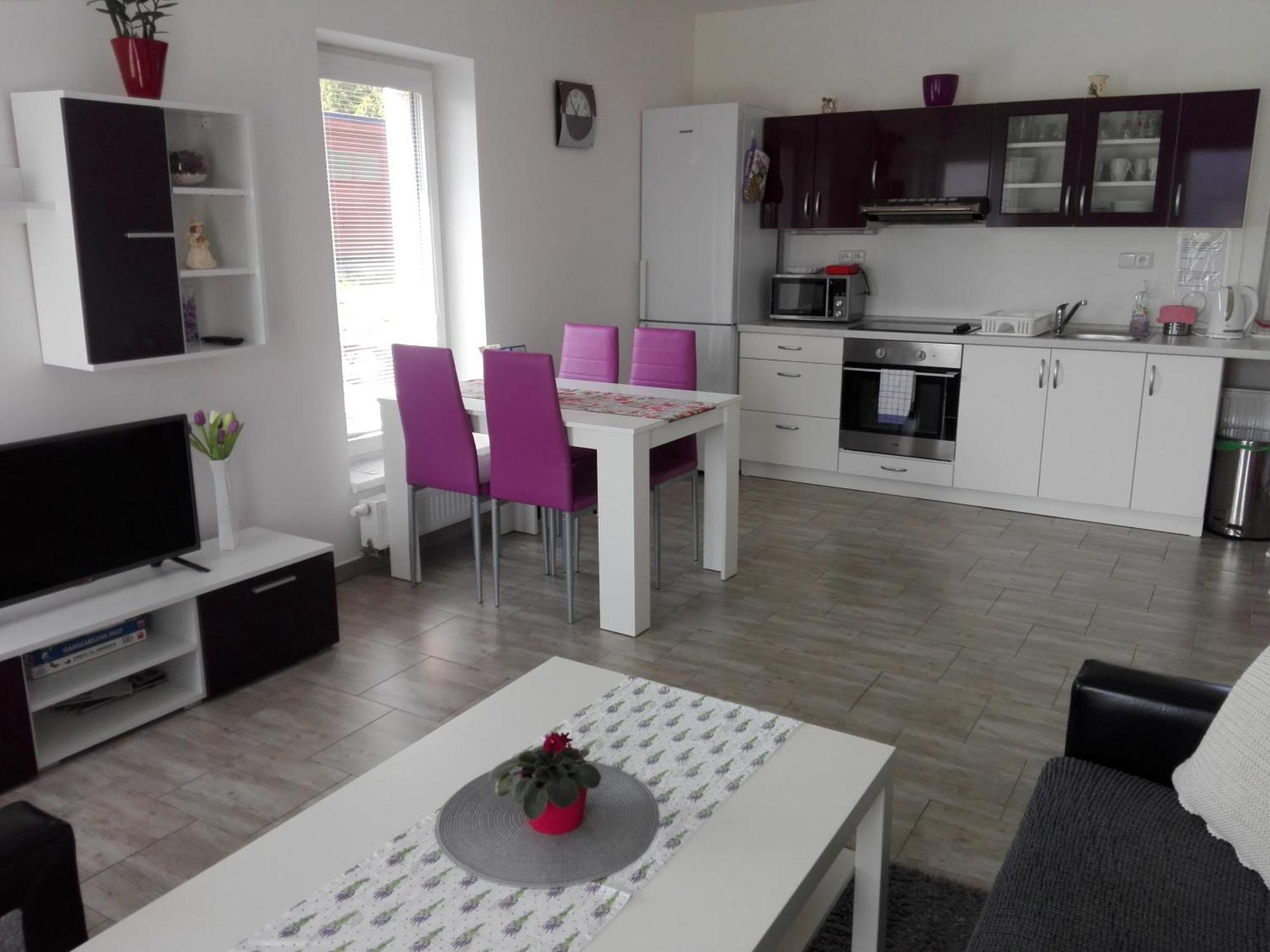 Apartmany Na Rozcesti Lomnice nad Popelkou ภายนอก รูปภาพ
