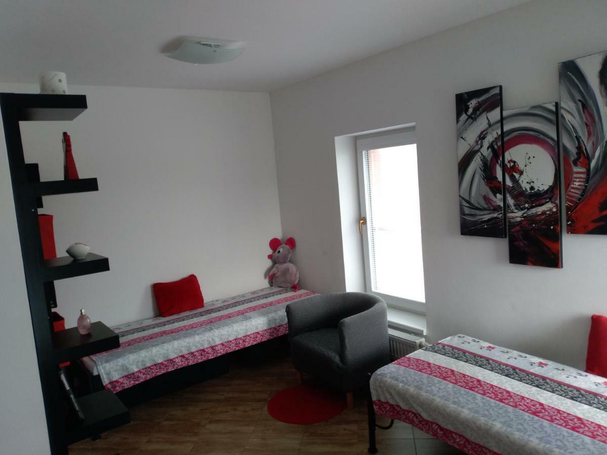 Apartmany Na Rozcesti Lomnice nad Popelkou ภายนอก รูปภาพ
