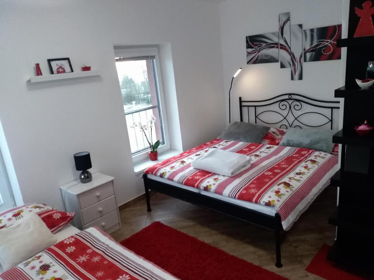 Apartmany Na Rozcesti Lomnice nad Popelkou ภายนอก รูปภาพ